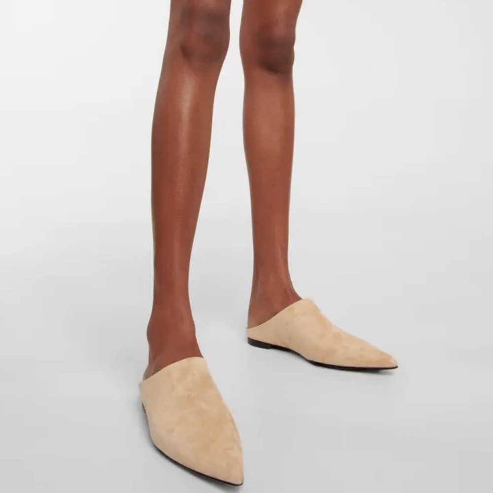 Sold Cornelia suede Mules